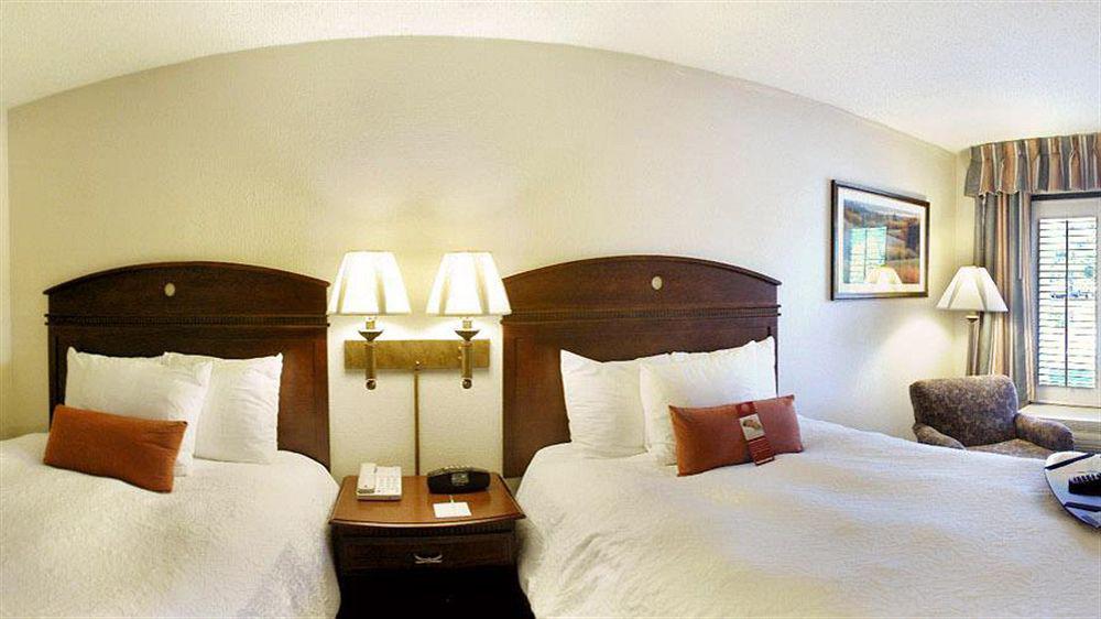 Hampton Inn Dalton Exterior foto