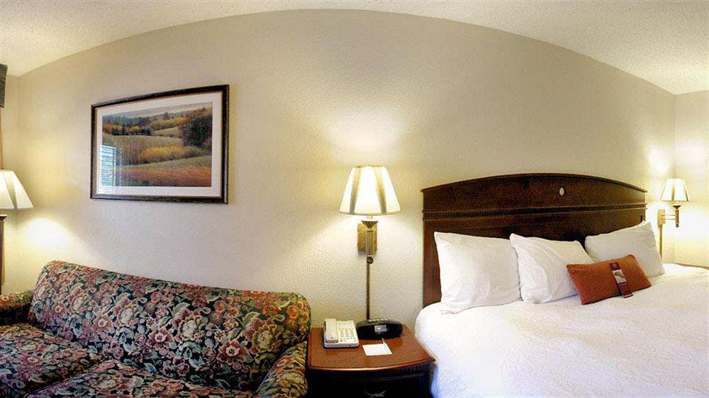 Hampton Inn Dalton Exterior foto