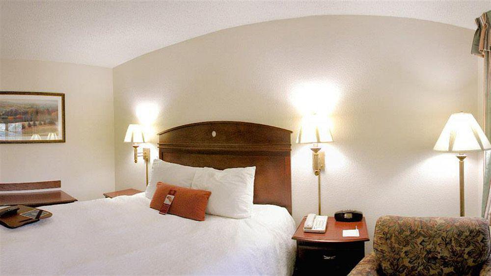 Hampton Inn Dalton Exterior foto